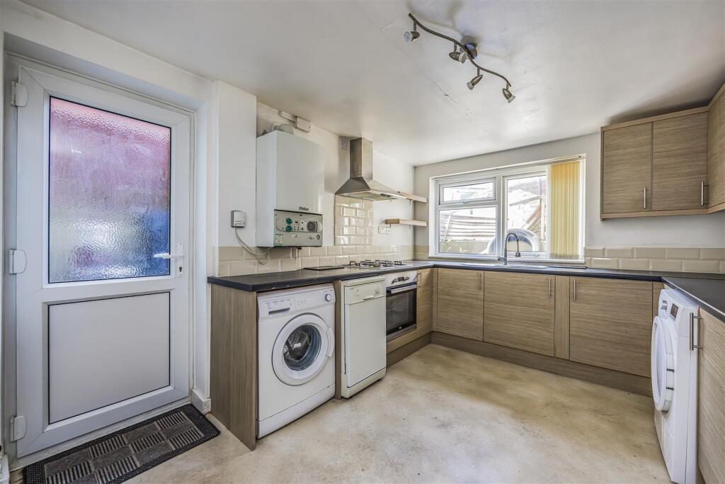 Apartment in Portsmouth, North End - View 3