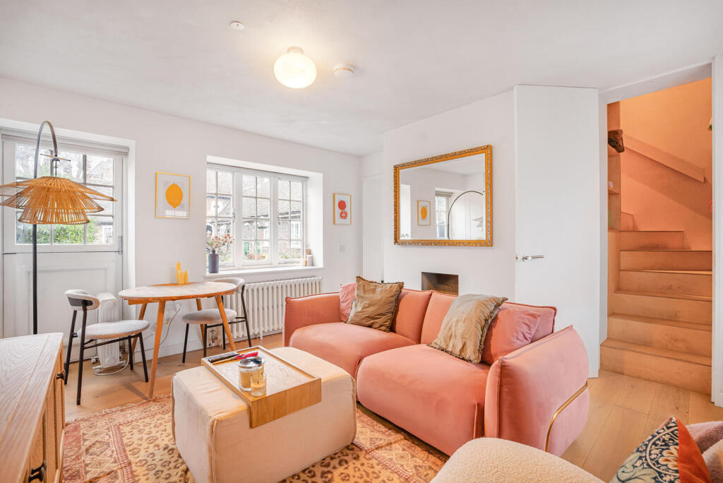 Main image of property: Lower Clapton Road, Hackney, London, E5 0QH