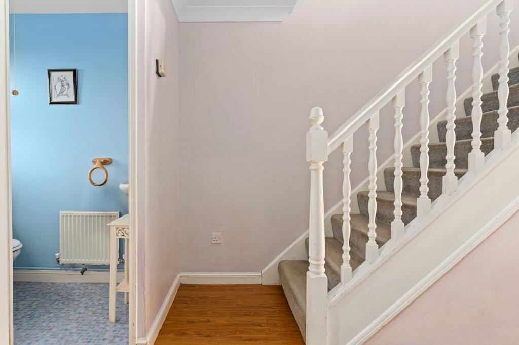 House in Bishop's Stortford, Bishop's Gate - More