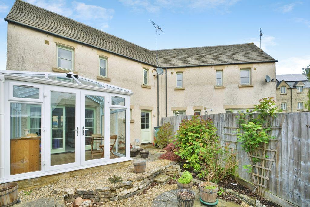 Forstall Way, Cirencester, Gloucestershire photo 3