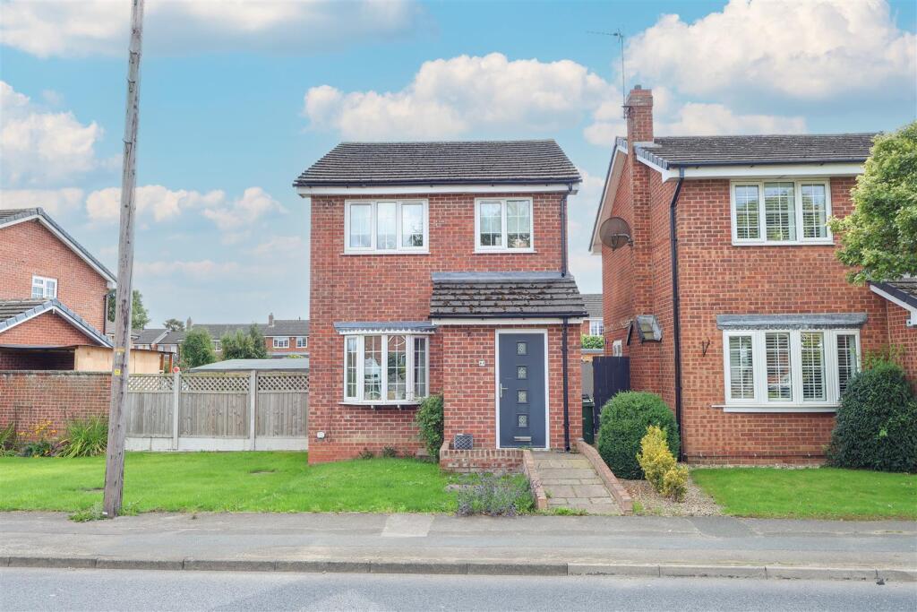 Main image of property: Manor Close, Topcliffe