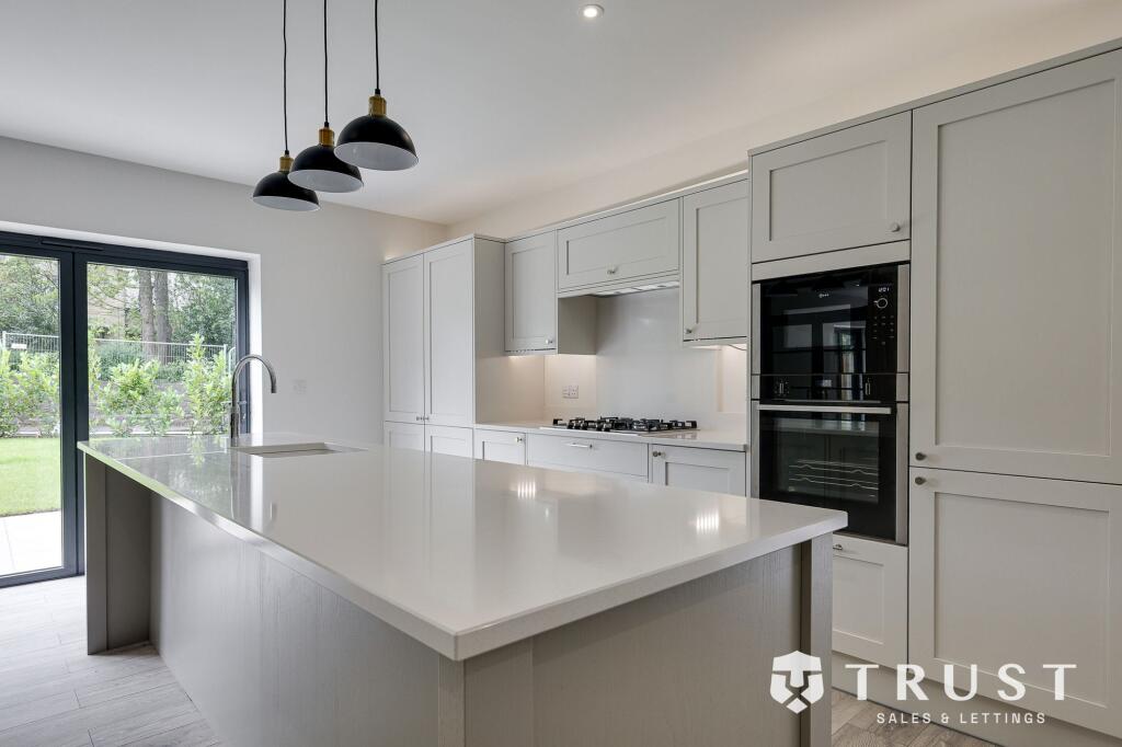 Additional image 7 of West Lane, Gomersal, BD19