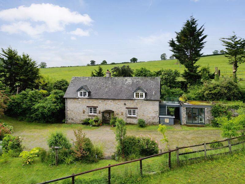 Main image of property: Staverton, Totnes