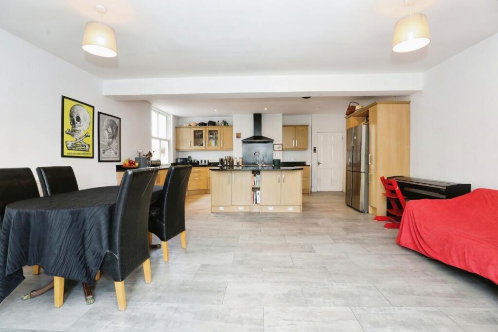 Main image of property: Ashlawn Road, Hillmorton, Rugby, CV22