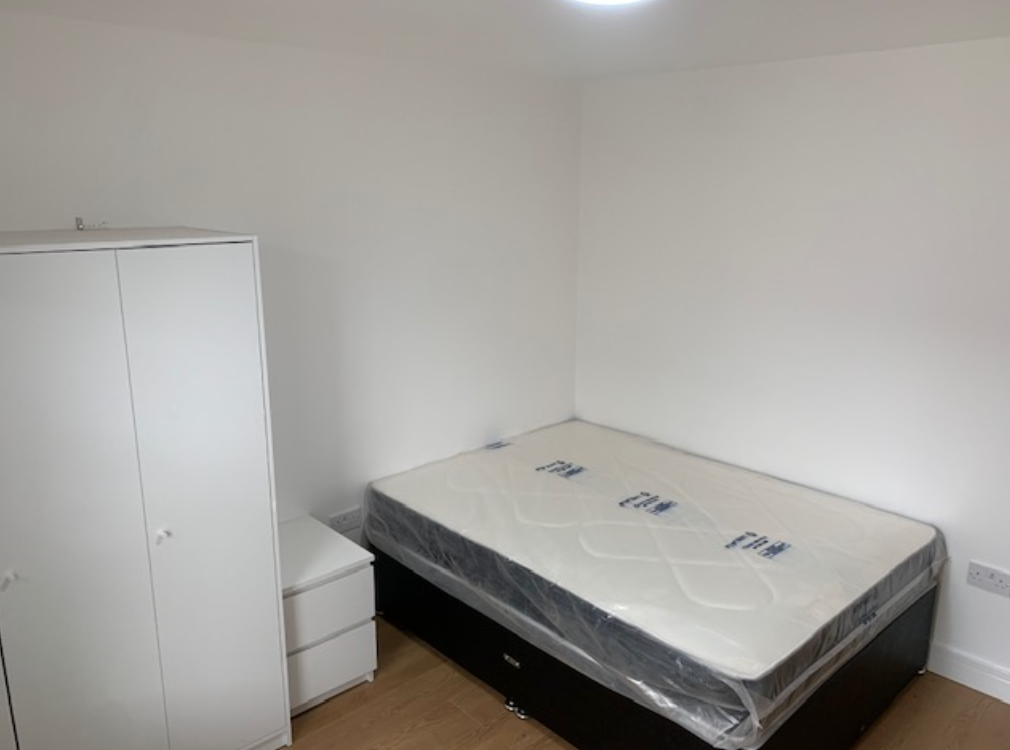 Apartment in Liverpool - View 5
