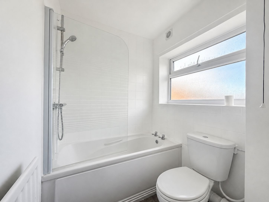 Apartment in Gateshead, North East - View 4