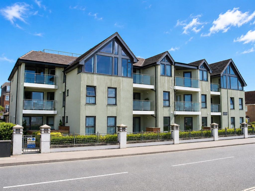 Main image of property: Marine Parade East, Lee-On-The-Solent