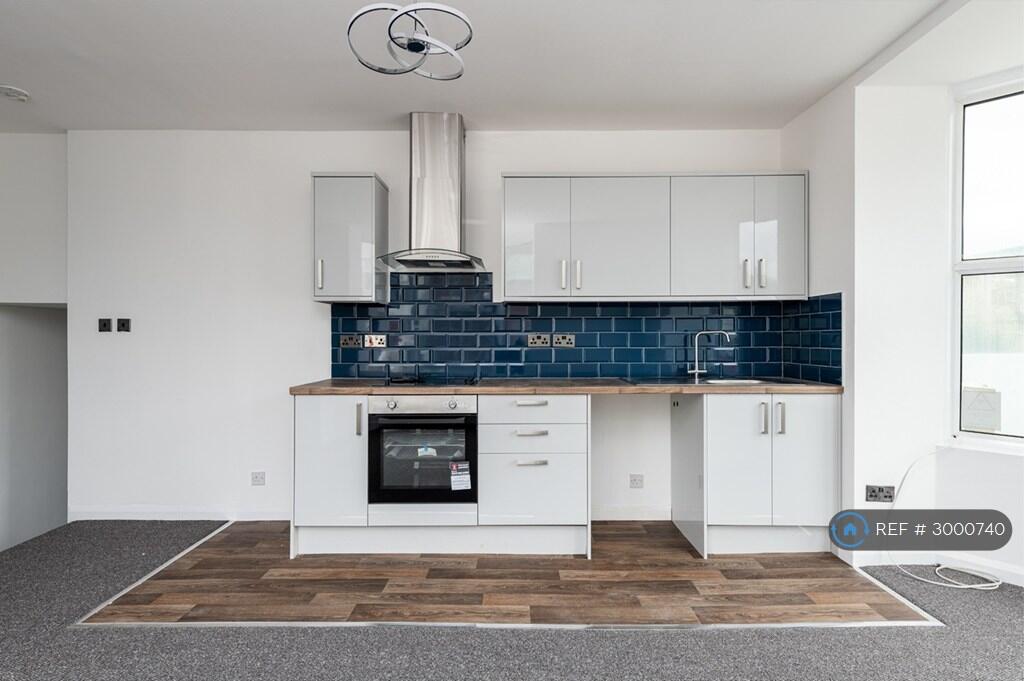 Apartment in Canterbury - View 5