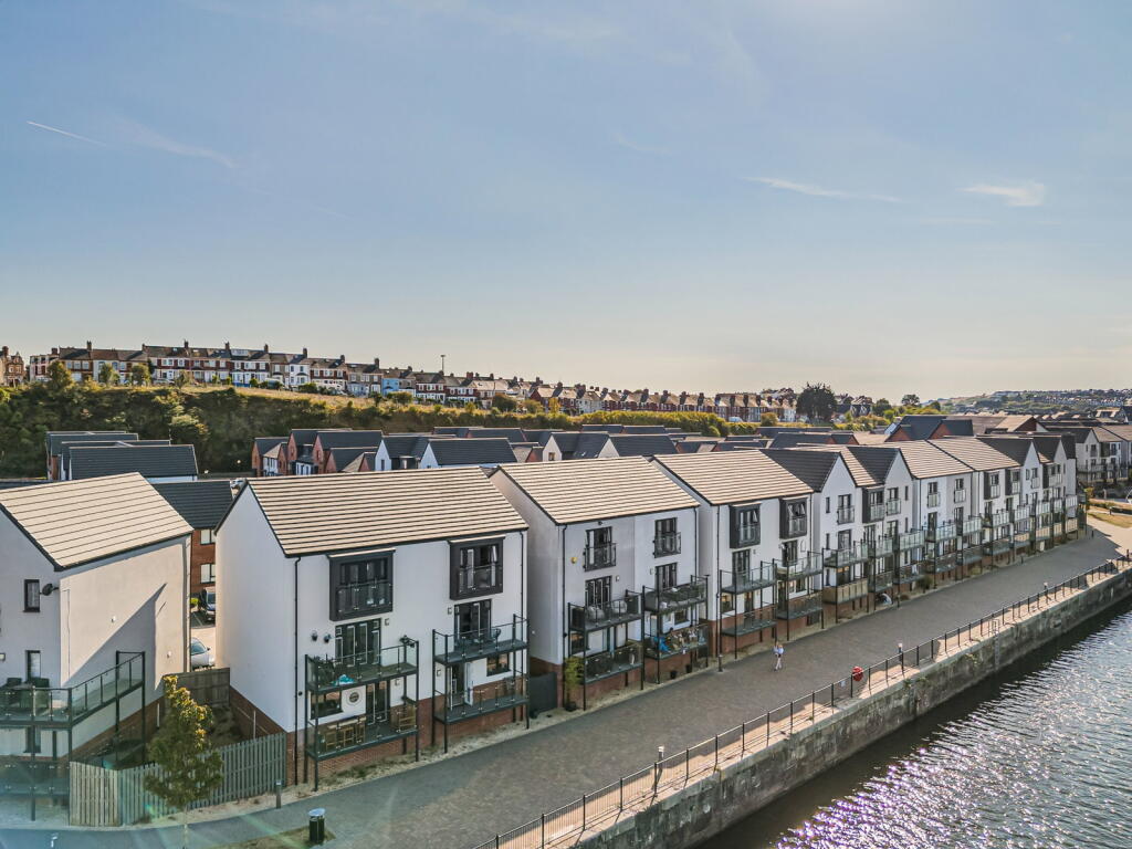 Main image of property: Heol Ty Draw, Barry, CF62
