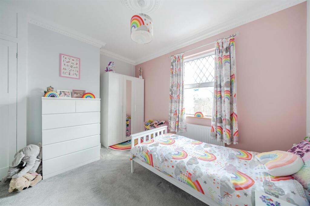 Additional image 42 of Grove Avenue, Yeovil