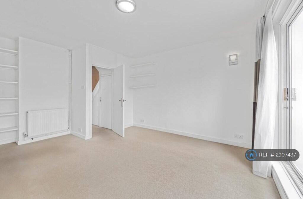 2 bedroom maisonette for rent