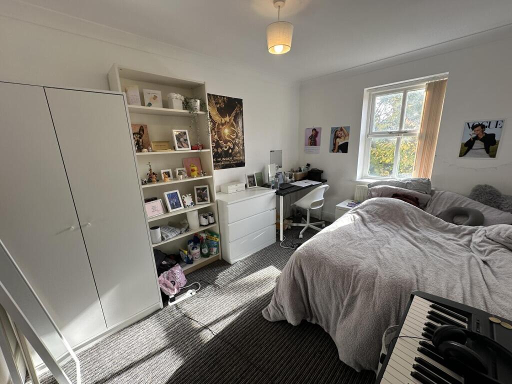 Main image of property: Denison Road, Victoria Park, £130pppw