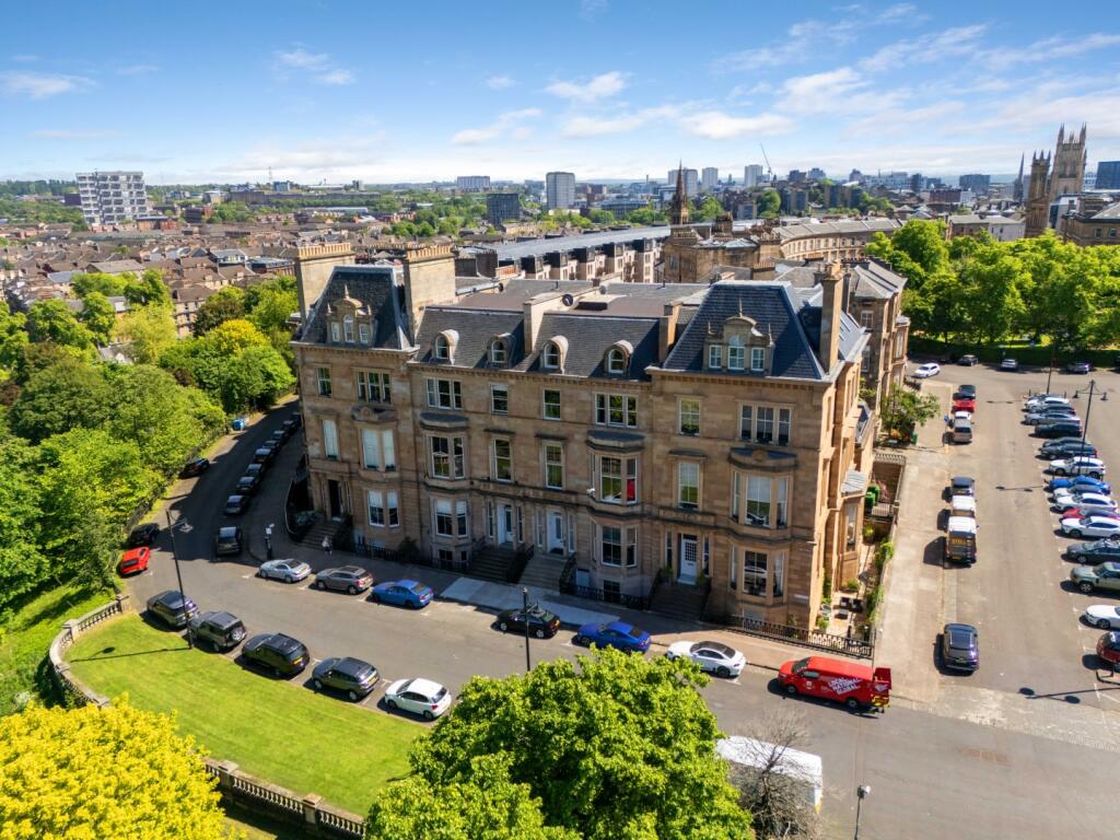 Main image of property: 1/1 19 Park Terrace, Park, G3 6BY
