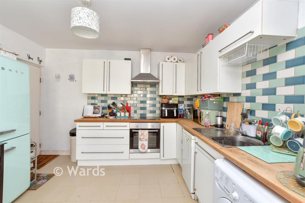 Apartment in Swale, The Brents, Faversham - View 3