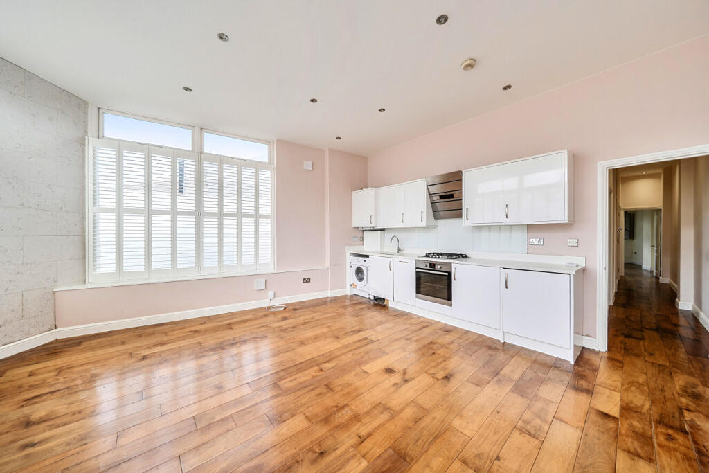 Apartment in London, Fortis Green, Muswell Hill - View 2