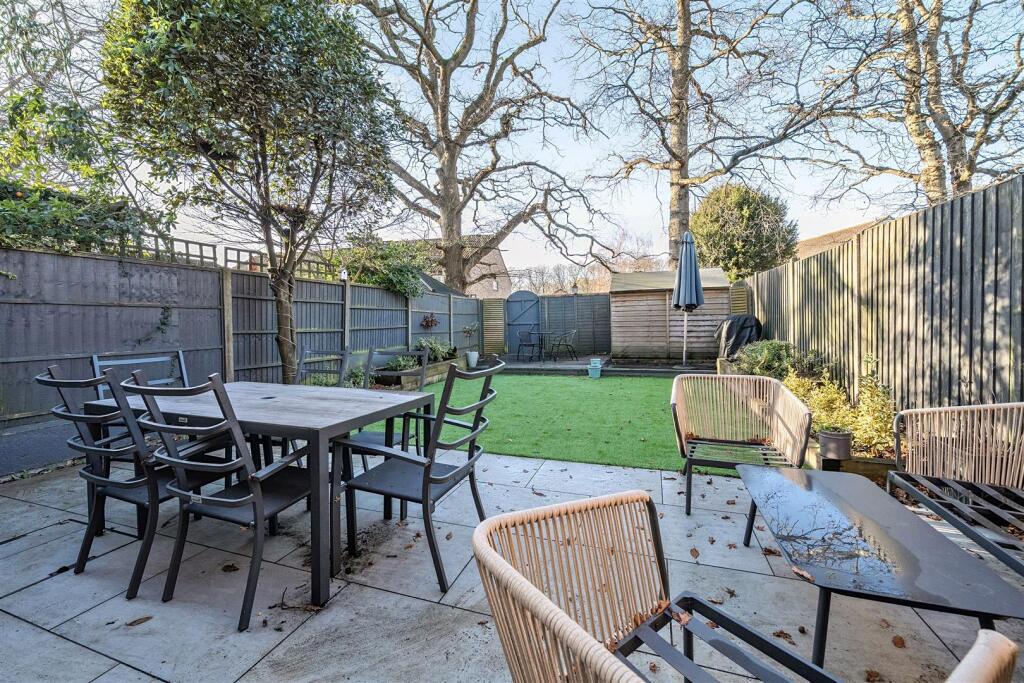 Kingston Gardens, Fareham photo 4