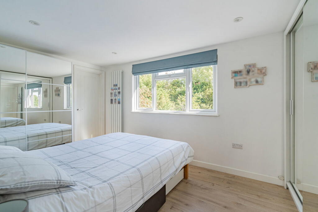 House in Mole Valley, Surrey - More