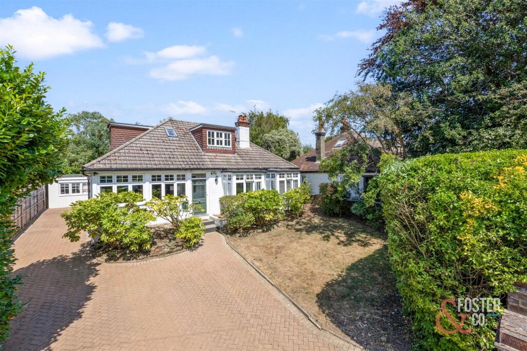Main image of property: The Droveway, Hove