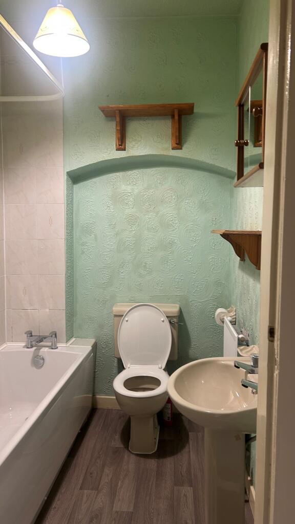 Apartment in Kilmarnock - More