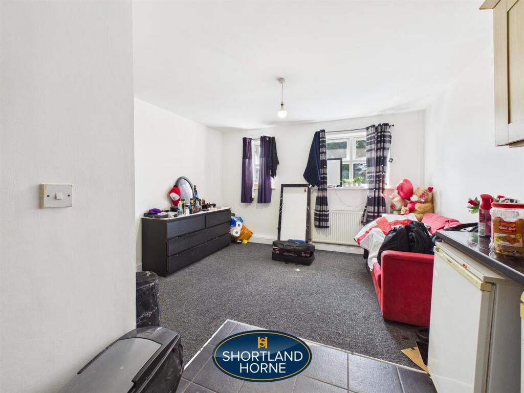 Apartment in Coventry - View 4