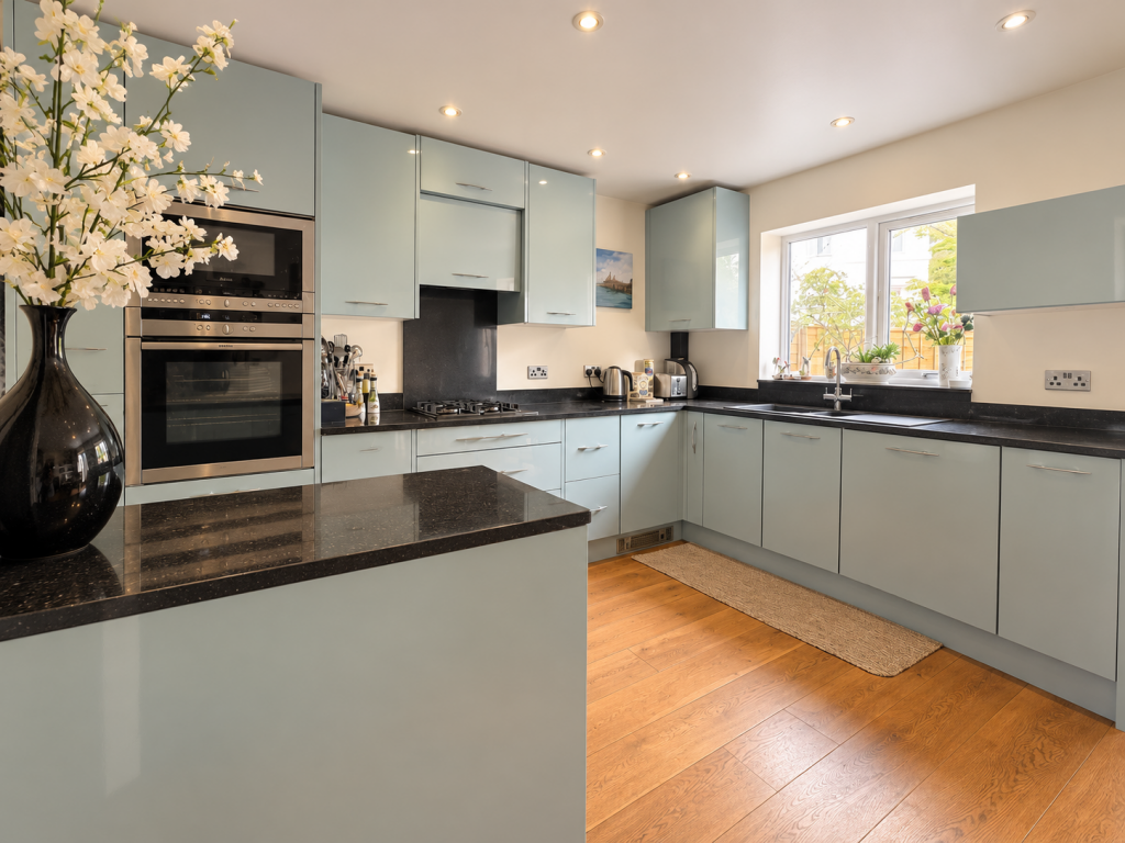 House in London, Strawberry Hill - View 4