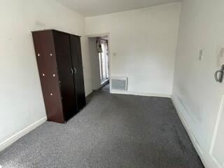 Apartment in Leicester - More