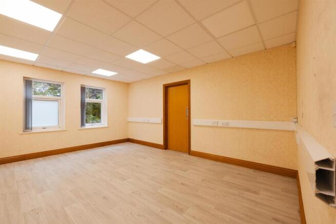 Oaktree Business Centre-66.jpg
