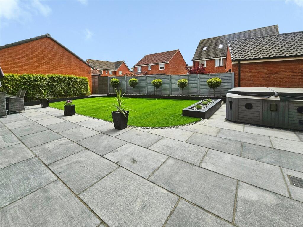 Norwich Road, Wymondham, Norfolk, NR18 photo 2