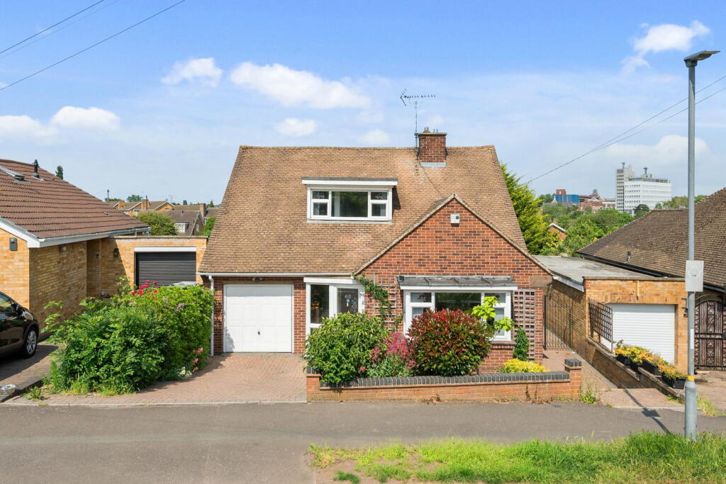 Main image of property: Bowhill Kettering  NN16