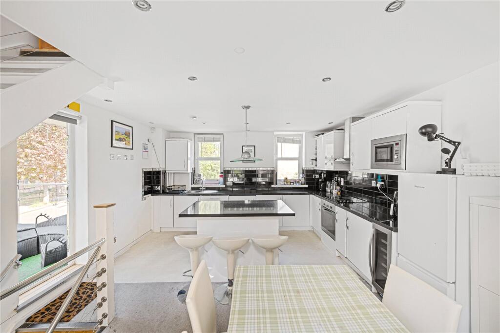 House in London - More