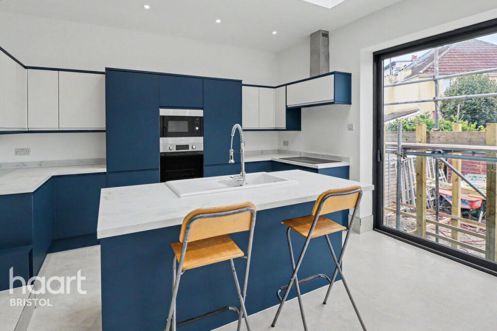 Main image of property: The Avenue, Bristol