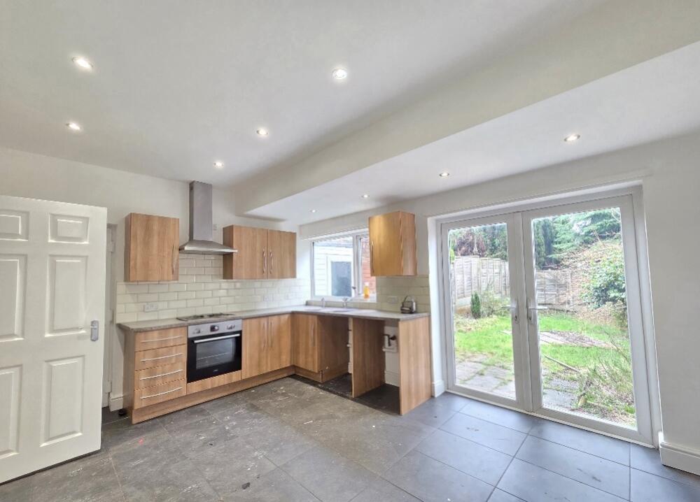 Additional image 2 of Harborne Rd, Oldbury, West Midlands, B68 9JJ