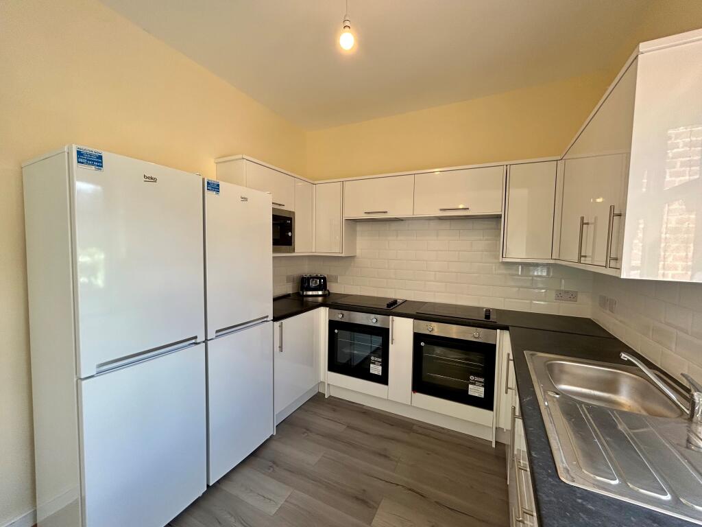 House in London, Woodberry Grove Estate, Stoke Newington - More