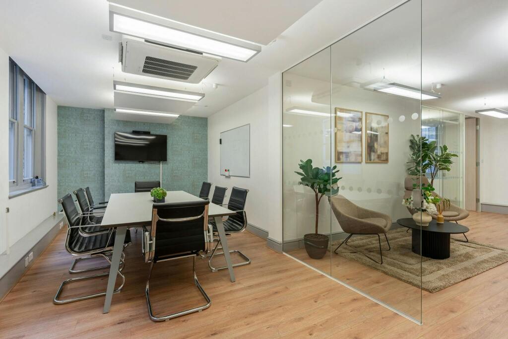 111332_6 Lloyds Avenue (17)_low.jpg