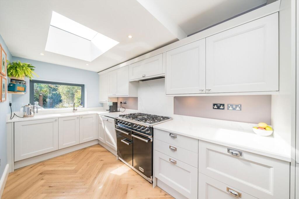 House in London - View 5