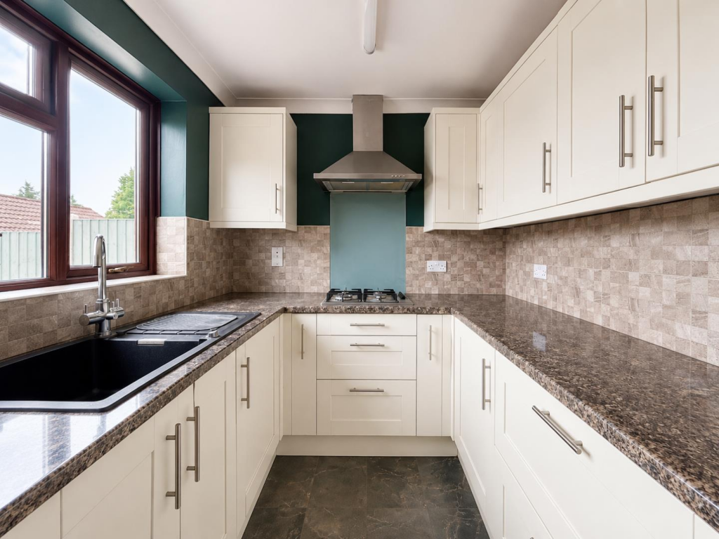 House in Northampton - View 4