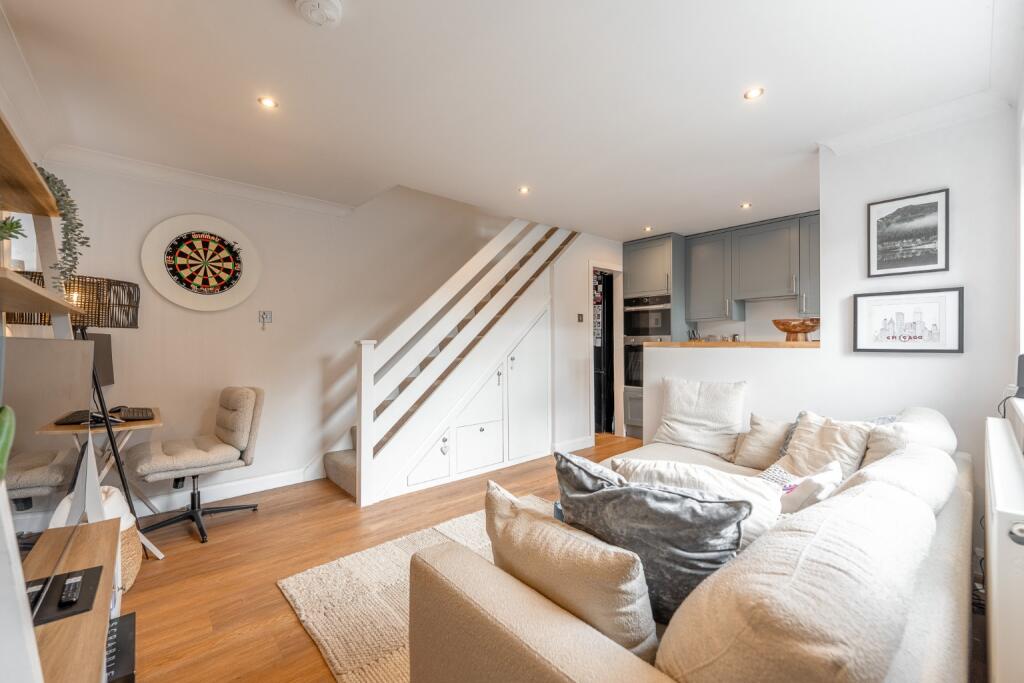 Main image of property: Pettis Road, St. Ives, Cambridgeshire, PE27 6NZ