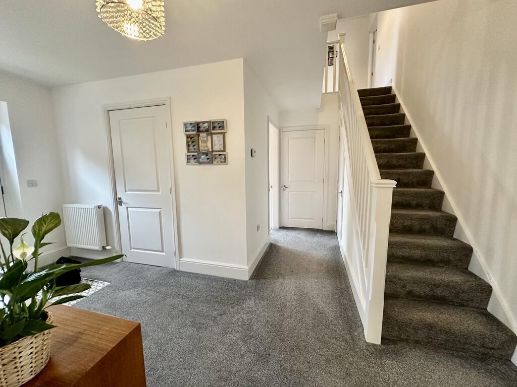 House in Doncaster - View 5