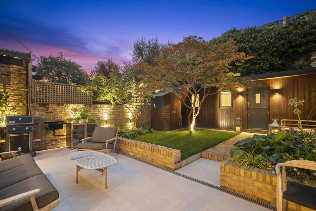 House in London, Walham Green, Fulham - View 4