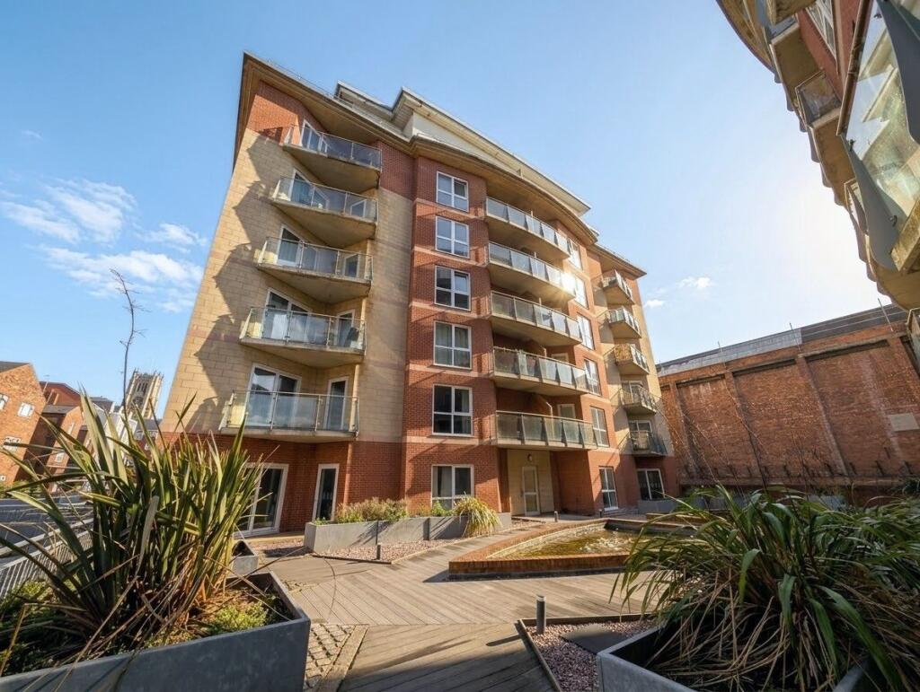 Main image of property: To Let - The Rok, Lord Street, Southport, PR9 - Two Bed Apt