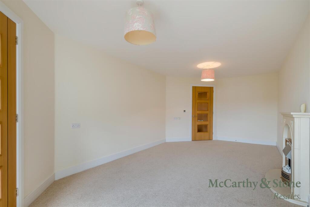 Apartment in Cheltenham, Wymans Brook, Alstone - More