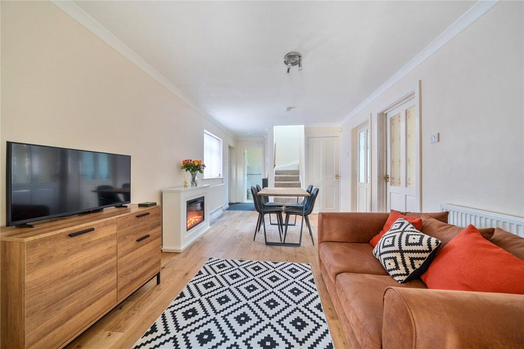 High Ash Mount, Leeds, LS17 photo 2