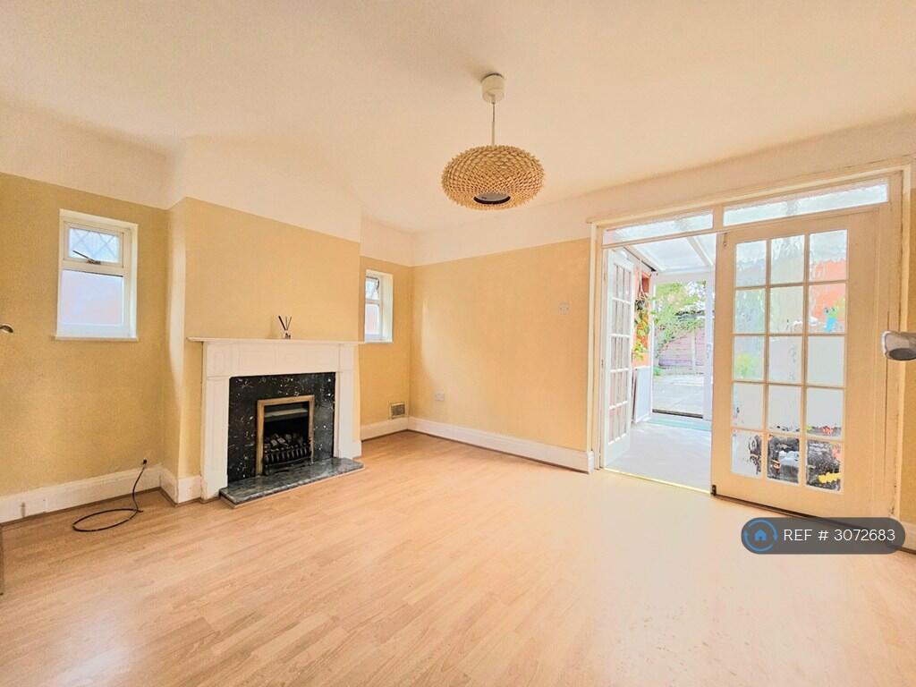 House in Manchester, Greater Manchester - View 4