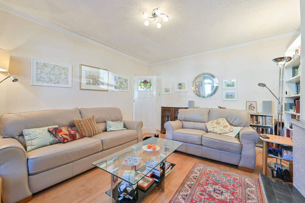 House in London, Greenhill, Wealdstone - View 3