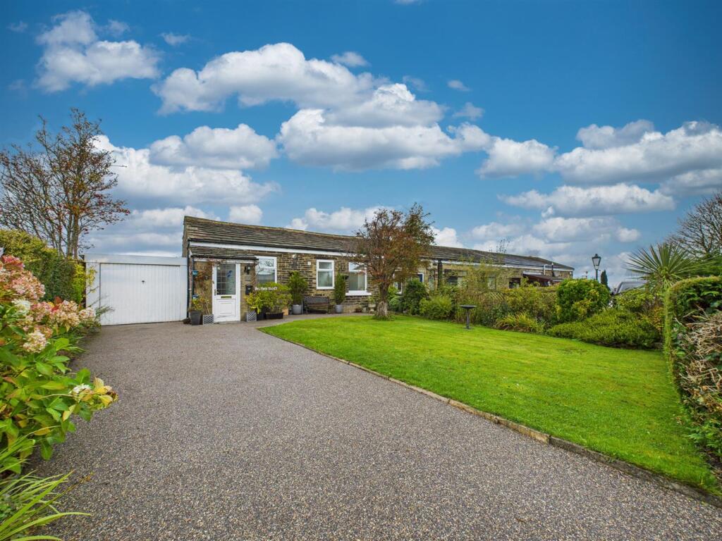 Main image of property: Roundhill Place, Queensbury, BD13