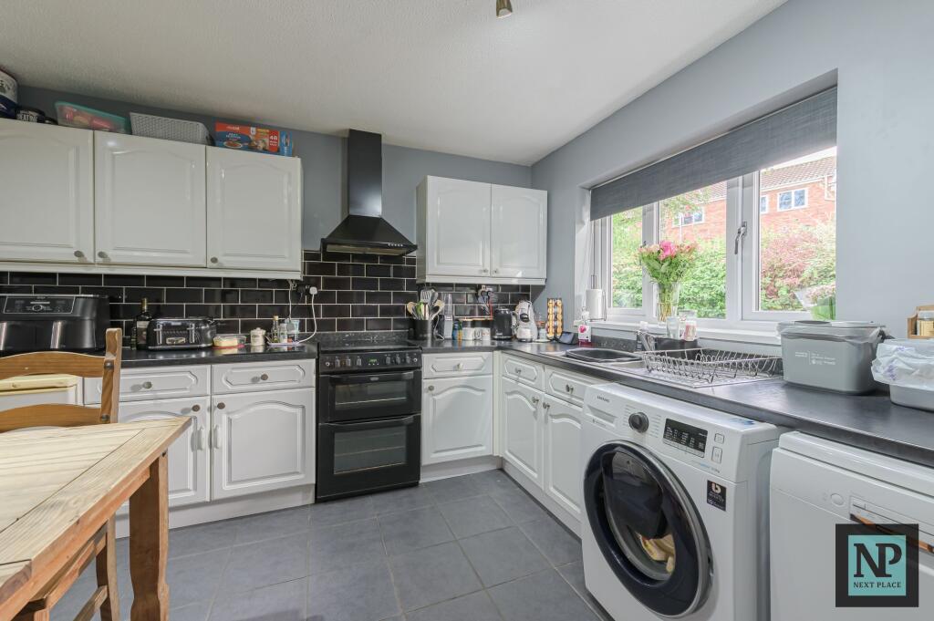 Carlcroft, Wilnecote, B77 photo 5