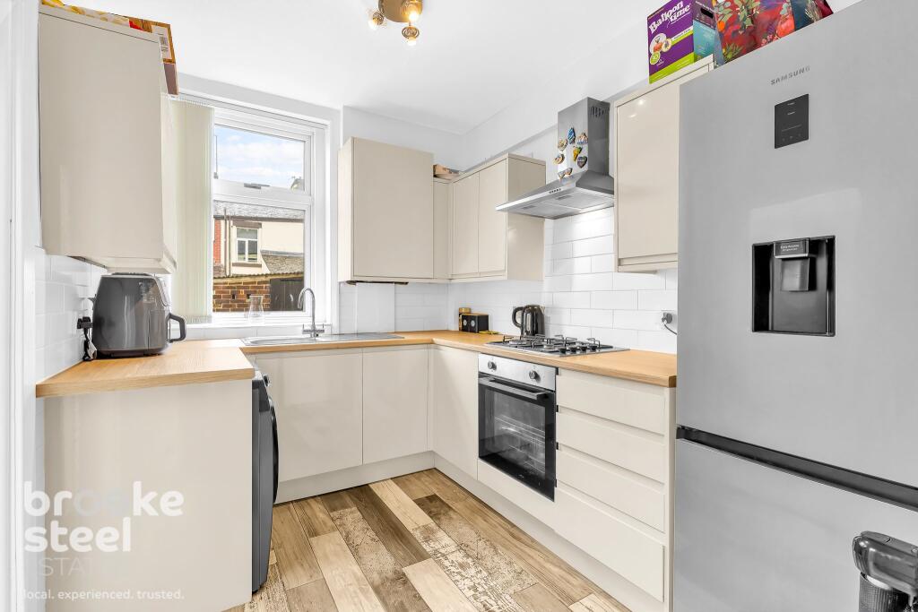 House in Darwen, Hollins Grove, Earcroft - View 3