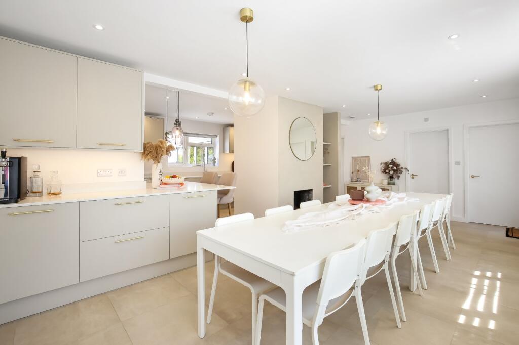 House in Salisbury - View 2