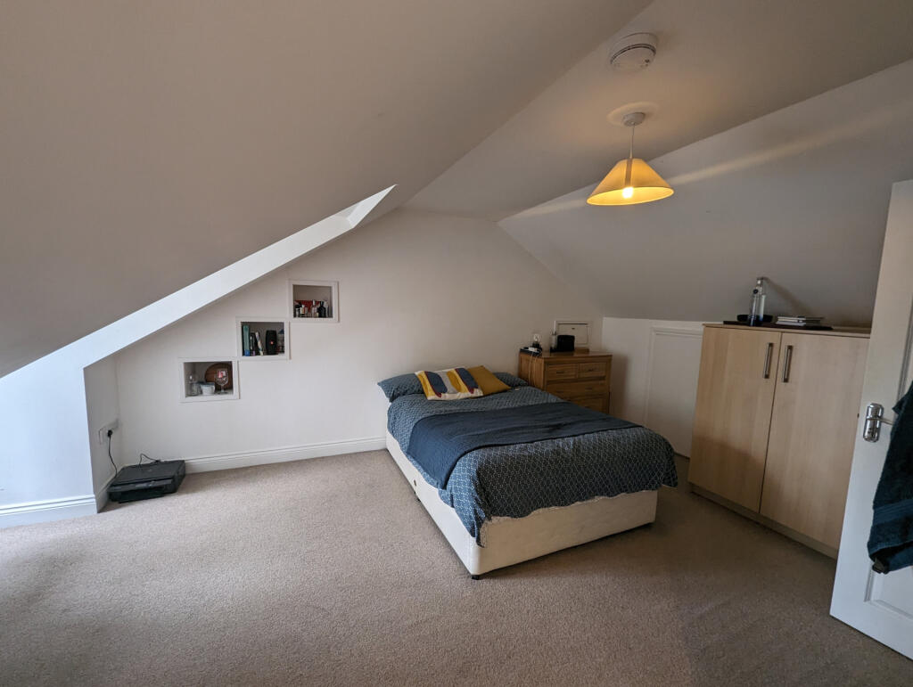 Main image of property: Gilesgate, Durham