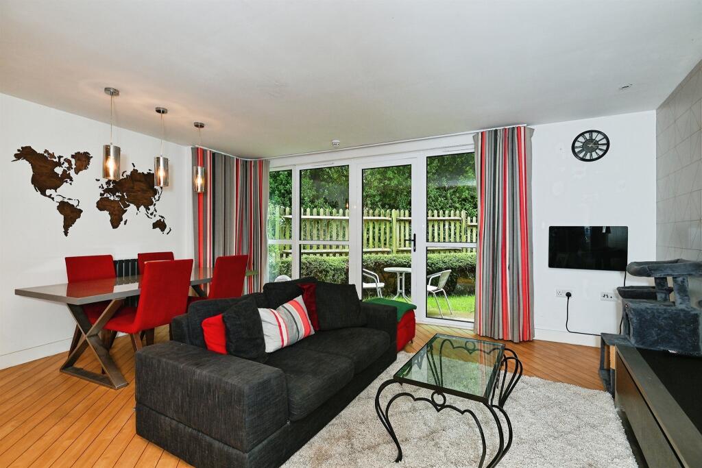 Apartment in Maidstone, Kent - View 2